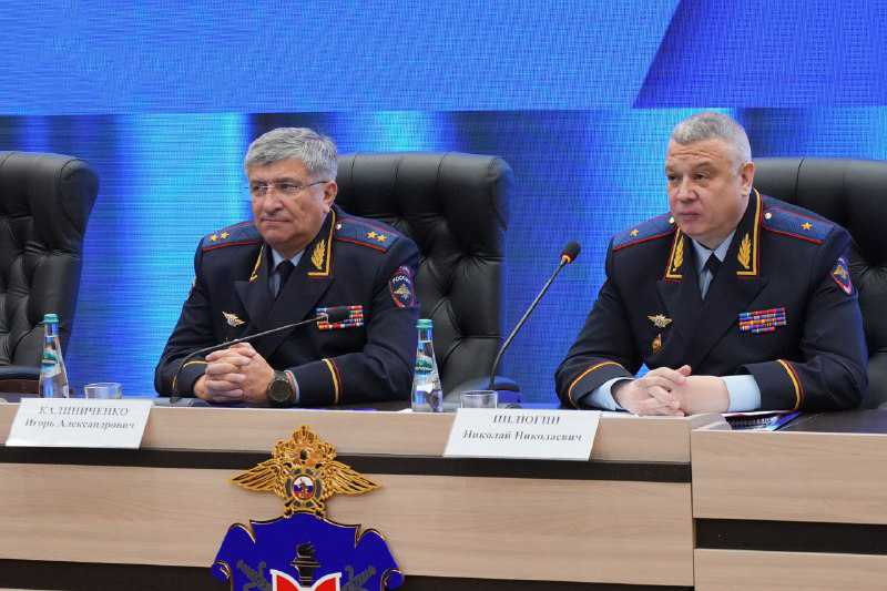 В Московском университете МВД России имени В.Я. Кикотя состоялось открытие Всероссийского семинара-совещания с руководителями контрольно-ревизионных подразделений МВД России В Московском университете МВД России имени В.Я. Кикотя состоялось открытие Всероссийского семинара-совещания с руководителями контрольно-ревизионных подразделений МВД России